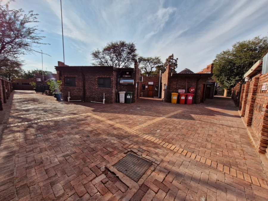 10 Bedroom Property for Sale in Kathu Northern Cape